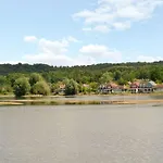 Du Golf De L'ailette, The Originals Relais Отель Шамуй