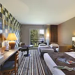 Du Golf De L'ailette, The Originals Relais シャムイユ