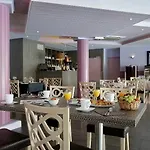 מלון Du Golf De L'ailette, The Originals Relais שאמוויל