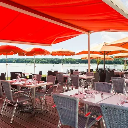 מלון Du Golf De L'ailette, The Originals Relais