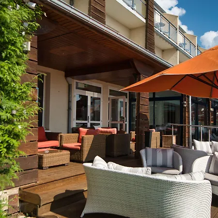 Du Golf De L'ailette, The Originals Relais Hotel 4*