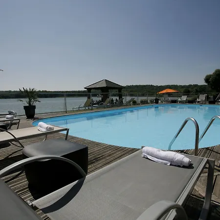 מלון Du Golf De L'ailette, The Originals Relais שאמוויל