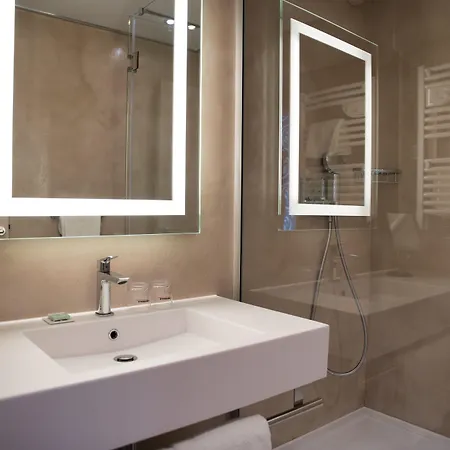 Du Golf De L'ailette, The Originals Relais Chamouille