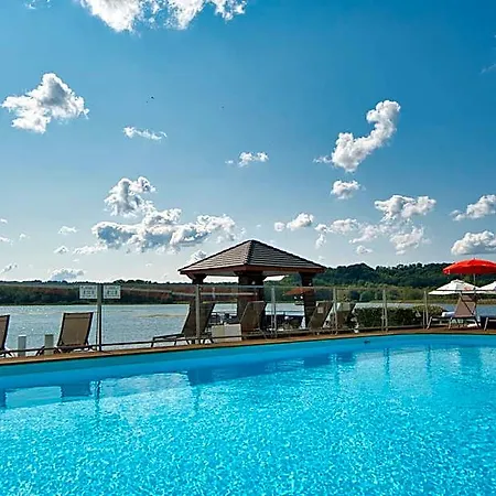 Du Golf De L'ailette, The Originals Relais Hotel 4*
