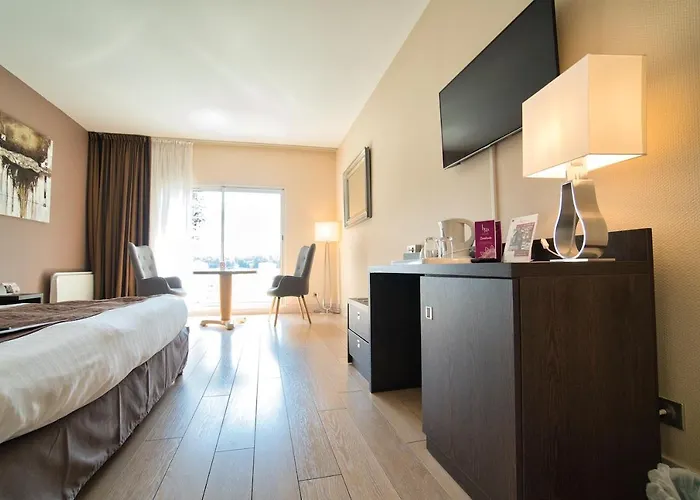 Du Golf De L'ailette, The Originals Relais