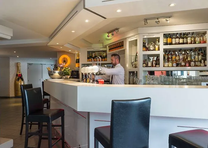 Du Golf De L'ailette, The Originals Relais Hotel