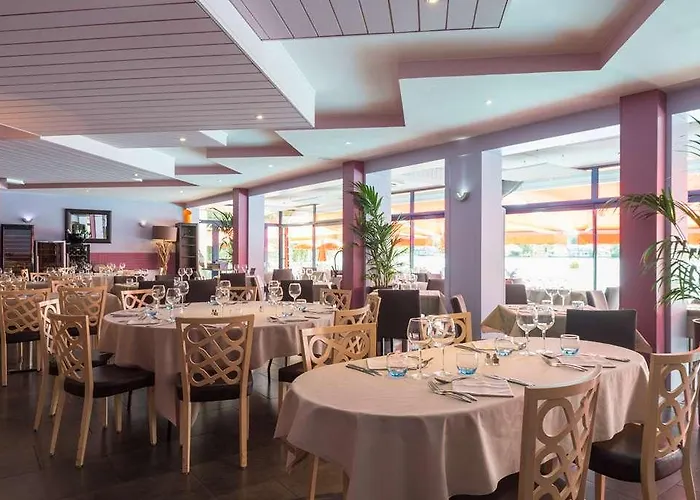 Du Golf De L'ailette, The Originals Relais Chamouille