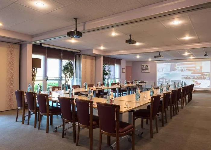 Du Golf De L'ailette, The Originals Relais