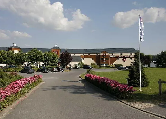 Du Golf De L'ailette, The Originals Relais Chamouille